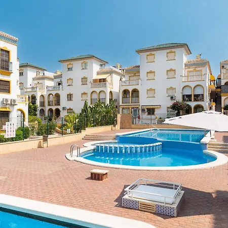 Апартаменты Sunny Molino Retreat With Pool & Terrace