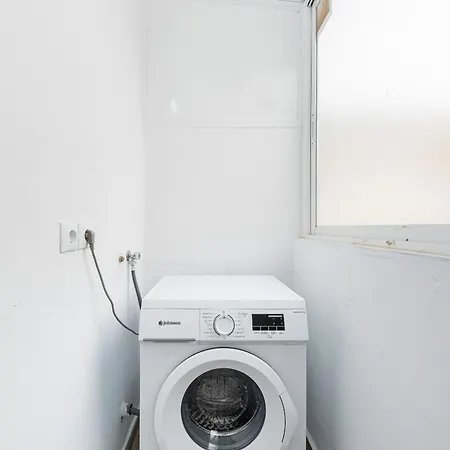 Apartment Sunny Molino Retreat With Pool & Terrace *