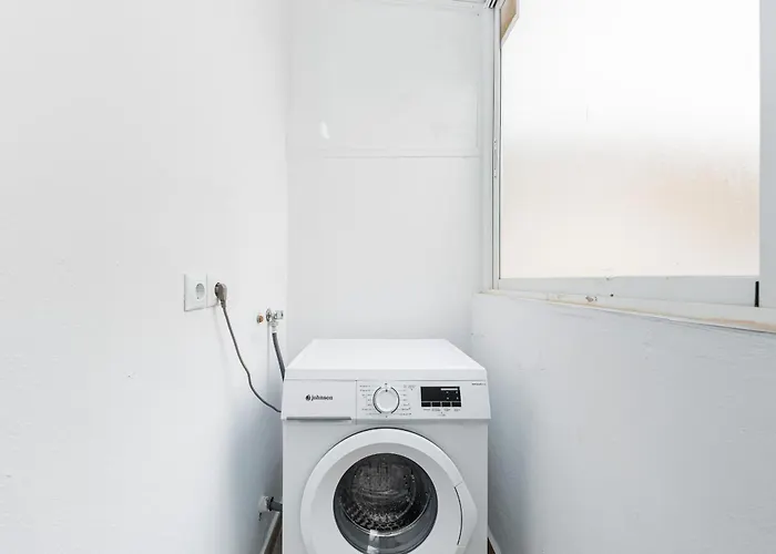 Apartment Sunny Molino Retreat With Pool & Terrace *