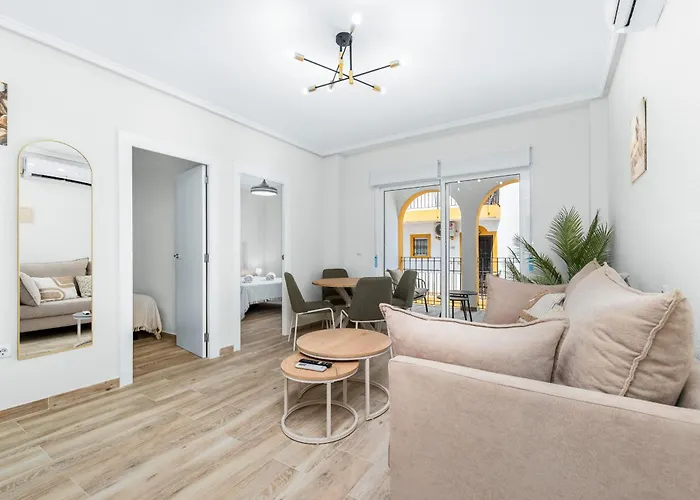 Sunny Molino Retreat With Pool & Terrace Apartment *