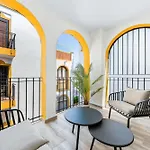 Daire Sunny Molino Retreat With Pool & Terrace *